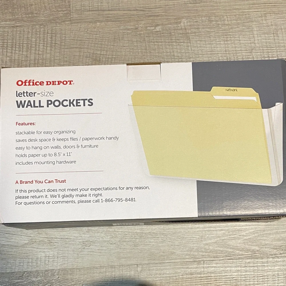 Office Depot Cream Wall Pocket Folder